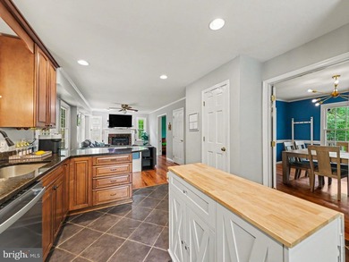 Move-In Ready 3BR, 2 Full & 2 Half Bath, Three-Level Colonial on - photo 11