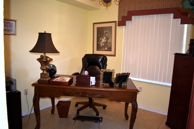 Great 3 Bedroom Corner Unit with 2 Car Garage at The Belmont! - photo 14