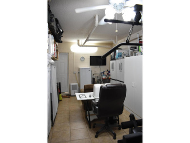 Great 3 Bedroom Corner Unit with 2 Car Garage at The Belmont! - photo 19