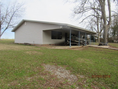 Really Cute Camp and Scenic Area - Lake Home For Sale in Saint Joseph, Louisiana