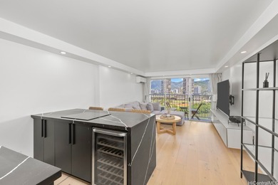 Extra larger unit with premier custom remodeled. 100% insured - photo 8