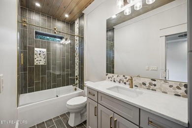 Experience luxury living at its finest in this extraordinary - photo 33