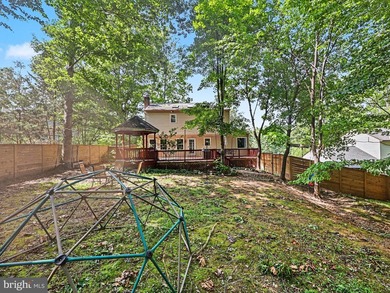 Move-In Ready 3BR, 2 Full & 2 Half Bath, Three-Level Colonial on - photo 34