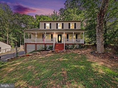 Move-In Ready 3BR, 2 Full & 2 Half Bath, Three-Level Colonial on - photo 36