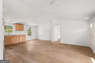 BACK ON THE MARKET AT NO FAULT TO SELLER Spacious double-wide - photo 5