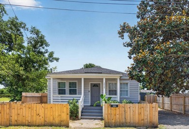 This charming 3-bedroom, 2-bath home has been completely - photo 1
