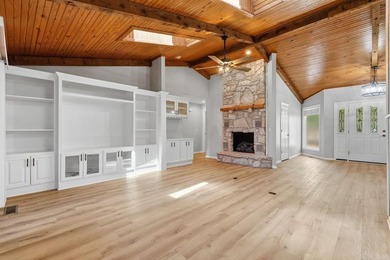 Beautiful golf course home located on the desirable Ponce De - photo 5