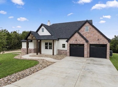 Nestled on 2 sprawling acres in the highly sought-after Mountain - photo 1