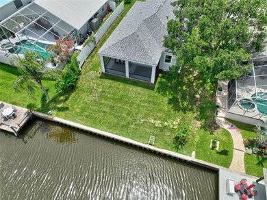 Experience the pinnacle of coastal elegance in this stunning - photo 3