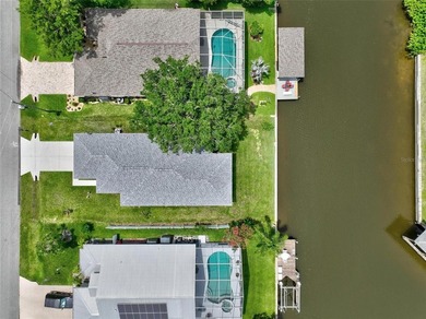 Experience the pinnacle of coastal elegance in this stunning - photo 8