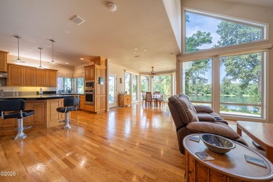 Experience refined riverfront living on the majestic Willamette - photo 19