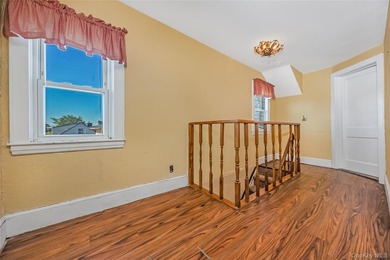 Welcome to 38 Buchanan Avenue, where comfort meets coastal - photo 8