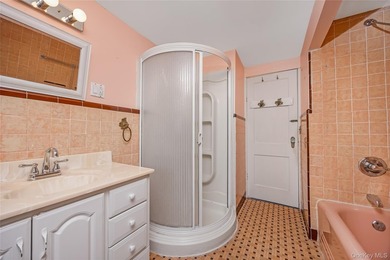 Welcome to 38 Buchanan Avenue, where comfort meets coastal - photo 9