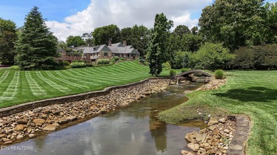 Fort Loudoun Lake Home For Sale in Knoxville Tennessee