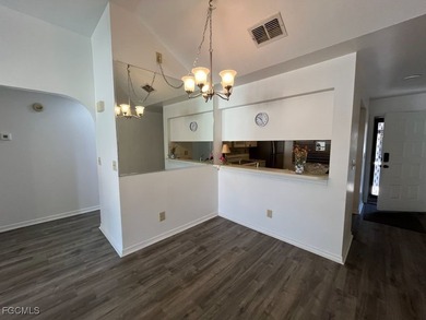 Welcome to this bright & fresh 3rd-floor unit at Cinnamon Cove - photo 4