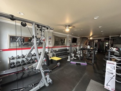 Two-story, fully functional commercial building on main street