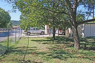 3/2 on .30 Acre. Well Cared for 1994 Home with Great Room - photo 3