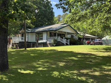 Looking for peaceful country living with lots of space? Or a - photo 1