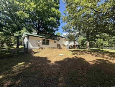 Looking for peaceful country living with lots of space? Or a - photo 3