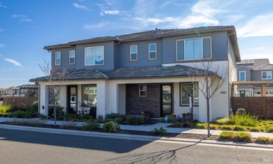 (private lake, pond, coastal) Townhome/Townhouse For Sale in Fairfield California