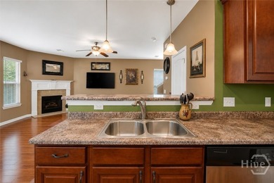 Thoughtfully designed 3 bedroom, 2.5 bath home with a flexible - photo 13