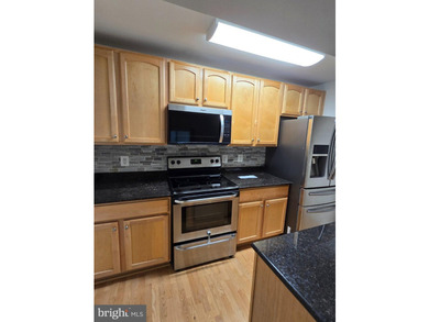 Discover the charm of Penderbrook Square Condominiums, where - photo 17