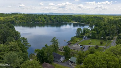 Welcome to lakeside living! This year round home offers 50'of - photo 4
