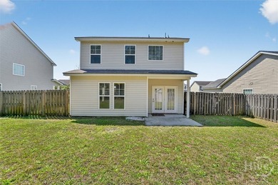 Thoughtfully designed 3 bedroom, 2.5 bath home with a flexible - photo 31