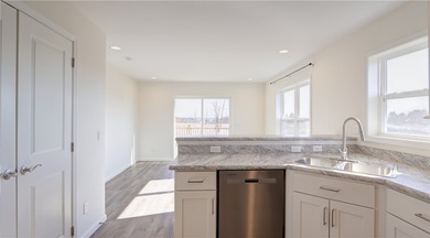 Welcome to 36 Bay View Terrace, an exceptional patio home - photo 32