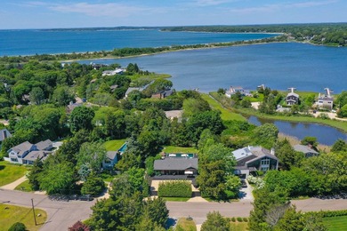 Discover a private Hamptons sanctuary where modern luxury meets - photo 3