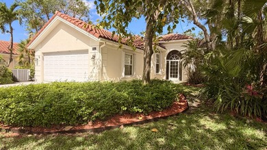 NEW ROOF 2024!! Beautifully maintained 3-bedroom + den, 2-bath - photo 1