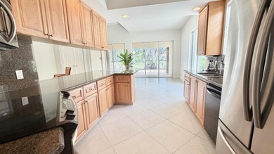 NEW ROOF 2024!! Beautifully maintained 3-bedroom + den, 2-bath - photo 5