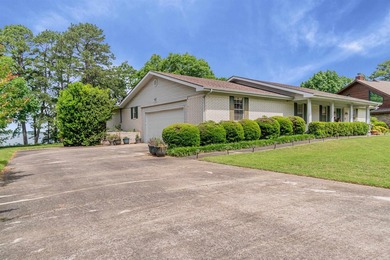 Lakefront Home on Greers Ferry Lake !! Beautiful view of the - photo 3