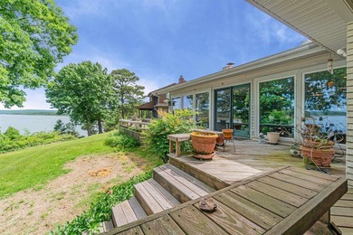 Lakefront Home on Greers Ferry Lake !! Beautiful view of the - photo 9