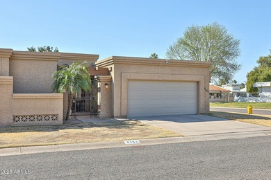 Marguerita Lake Townhome/Townhouse Sale Pending in Scottsdale Arizona
