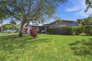 Looking for a stunning, maintained residence located in Sunrise? - photo 3