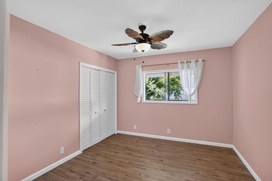 Island Living Awaits: Bright & Airy 3-Bedroom Home on S Mano - photo 11