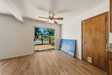 Hello NEW Roof ! Cute house, large lot, lots of parking, garage - photo 12