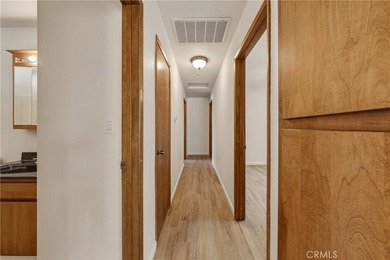 Hello NEW Roof ! Cute house, large lot, lots of parking, garage - photo 13
