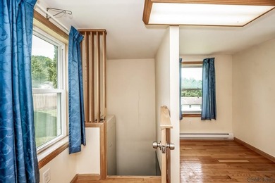 Welcome home to this spacious and well-maintained 3 bedroom, 3 - photo 18