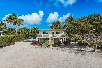 Estate Opportunity Spanning 34,409 SF, this exceptional parcel - photo 3