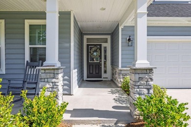 MOVE IN READY, CLOSE PROXIMITY TO RECENTLY FINISHED COMMUNITY - photo 2