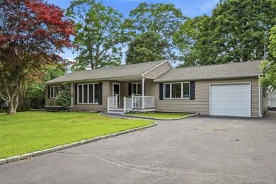 Welcome home to this beautifully maintained, move-in ready ranch - photo 2