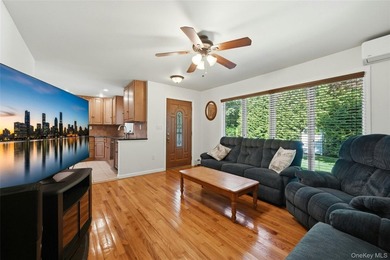 Welcome home to this beautifully maintained, move-in ready ranch - photo 5