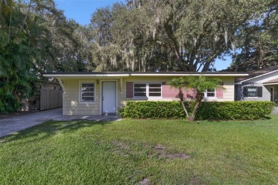Lake Conway Home For Sale in Belle Isle Florida
