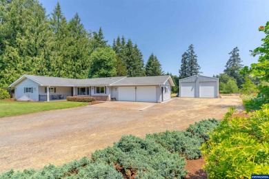 Lake Home For Sale in Lebanon, Oregon