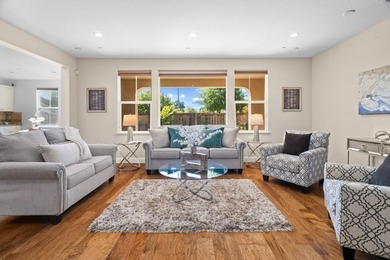 EXCLUSIVE HILLTOP VIEW HOME | Perched on a corner lot along a - photo 13