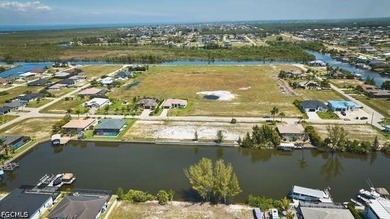 Waterfront living at its finest in sunny Southwest Florida! This - photo 8