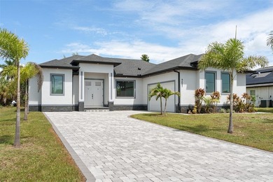 Virtually Staged. This exquisite home offers the perfect blend - photo 1