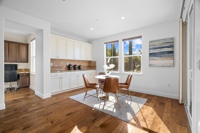 EXCLUSIVE HILLTOP VIEW HOME | Perched on a corner lot along a - photo 25
